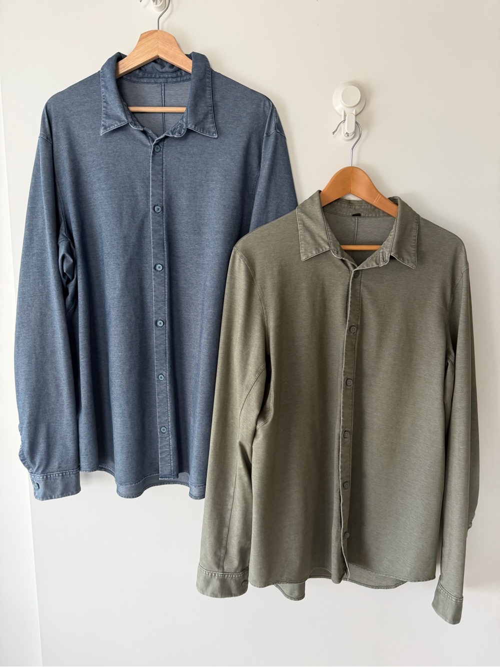 Lululemon XL Button Down Shirt Bundle of 2 Mens